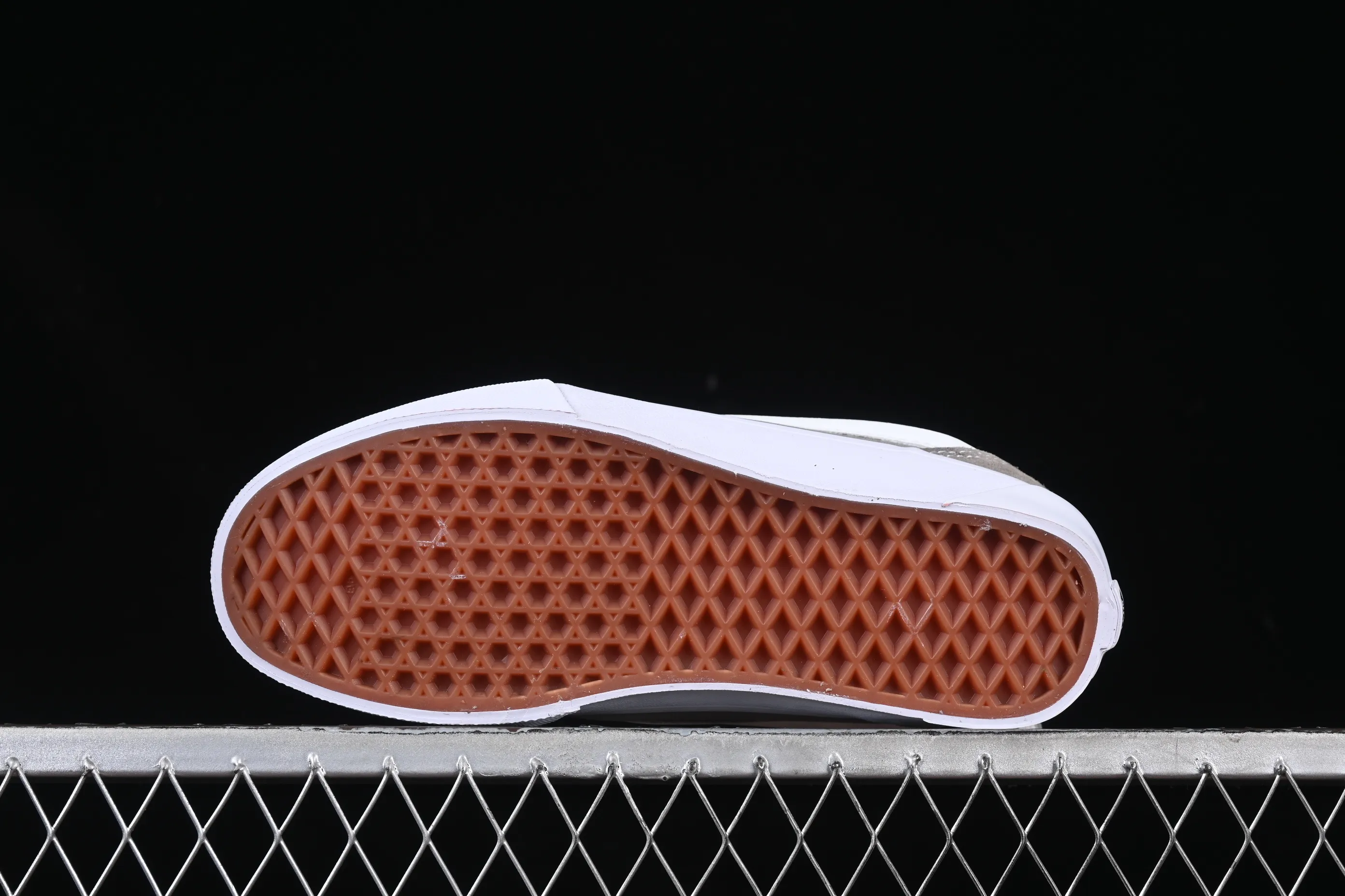 All categories Vans Vans series Vans Low Vans low-top Vans Knu Skool Vans low-top retro casual fat bread shoes VN000CS0BGG